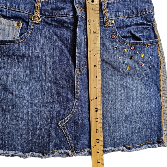 Nickelodeon Zoey 101 Denim Patchwork Mini Skirt euc - Picture 11 of 13